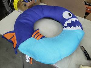 lot 2540 image: Goffa 29 Fish Pool Floaty