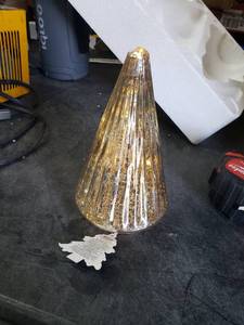lot 5904 image: Lit Silver Glass Christmas Tree, 8 Tall Quantity 6