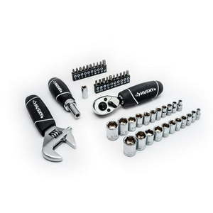 lot 5911 image: Husky H46PCSTS Stubby Wrench and Socket Set (46-Piece) Missing Items