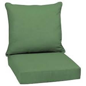 lot 1679 image: Arden Selections 24L x 24W x 5.7H Outdoor Cushion Set Green