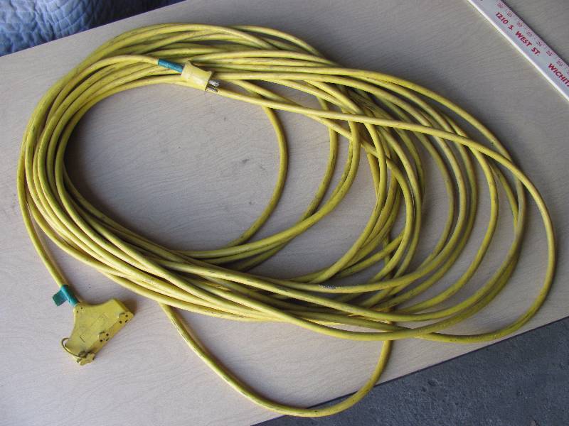 lot 8043 image: Heavy Duty Extension Cord - 3 outlet - Tested OK