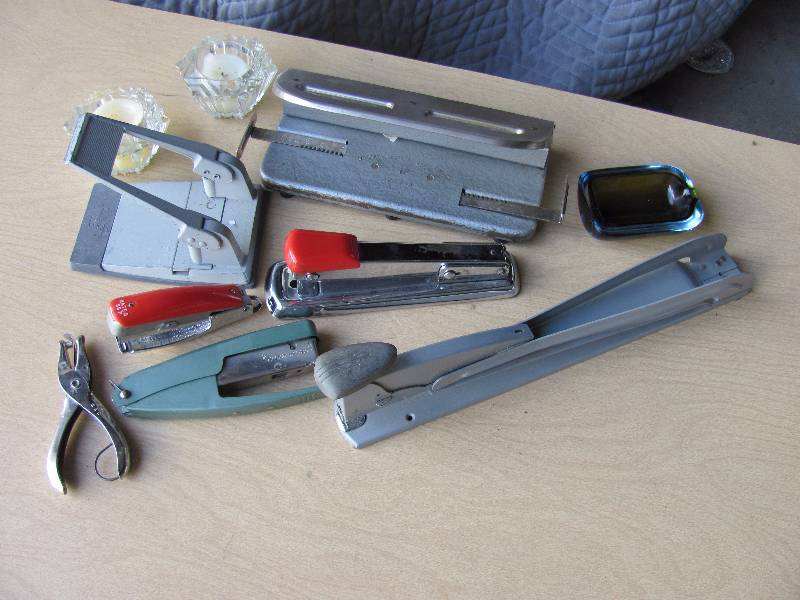 lot 8052 image: Lot of office supplies - 12 deep throat stapler & more