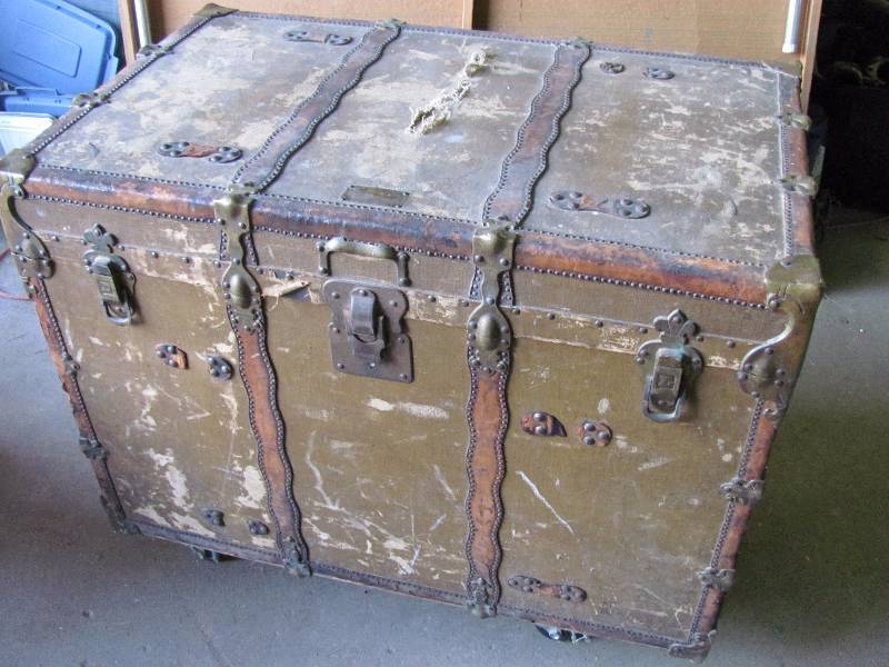 lot 8061 image: Drucker Trunk - 38 X 26 X 23 - Lots of nice, heavy brass hardware -MUST SEE
