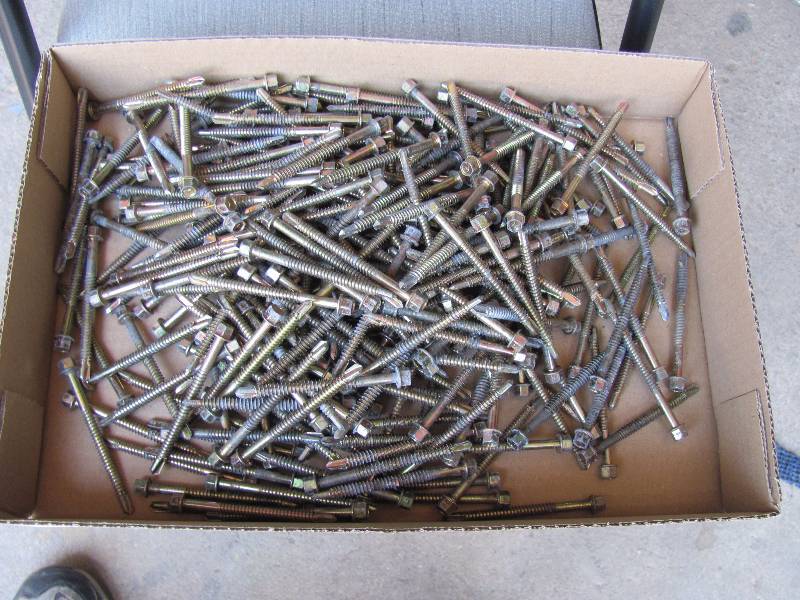 lot 8071 image: Lot of 3 Self-Tapping Screws - Over 200 ct.