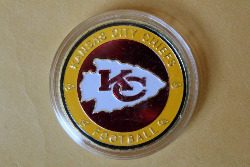 lot 8445 image: KC Chiefs Token - Kansas City - COOL