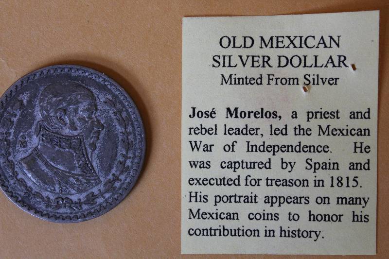 lot 8448 image: Vintage  Old 1959 Mexican Silver Dollar