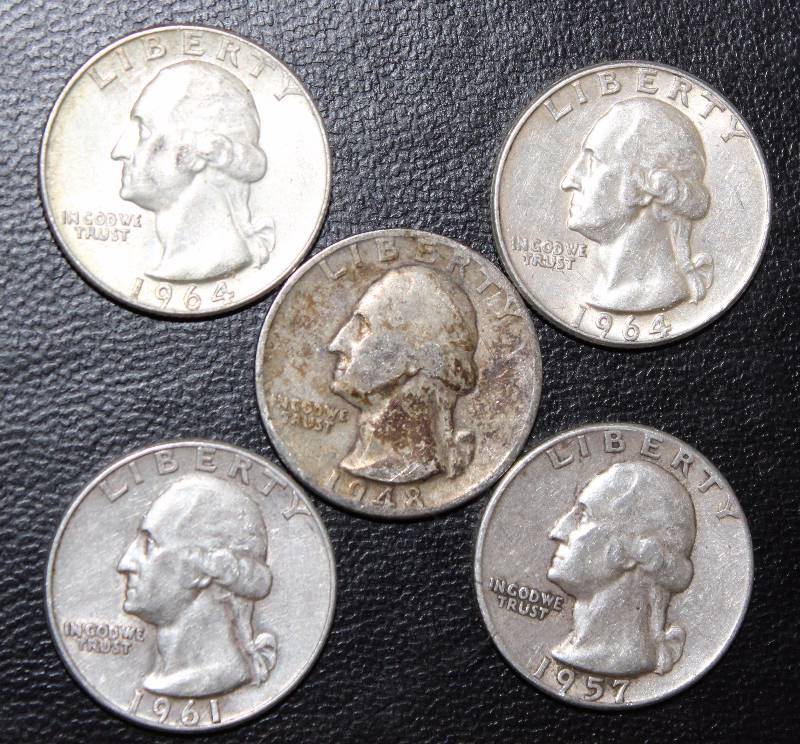 lot 8491 image: Lot of 5 SILVER Washington Quarters - 1948, 1957, 1961, 1964 (2)