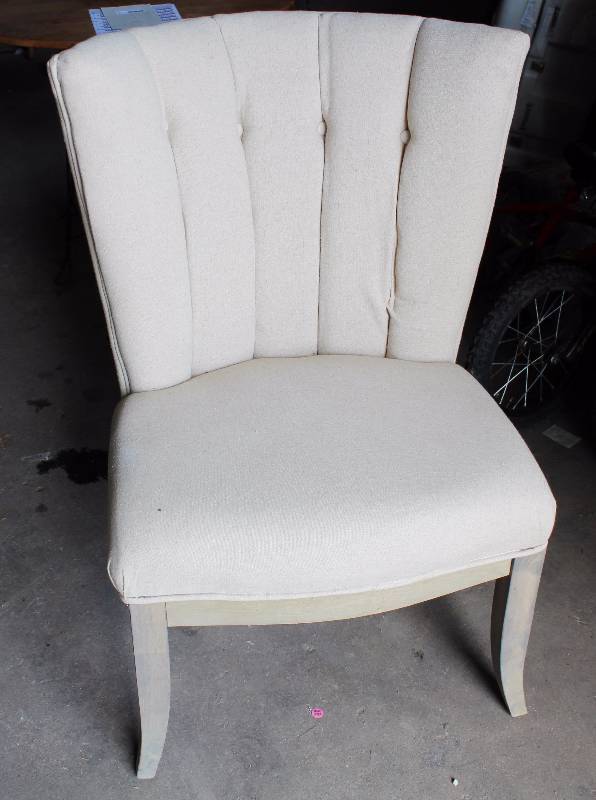 lot 9034 image: Occasional Chair
