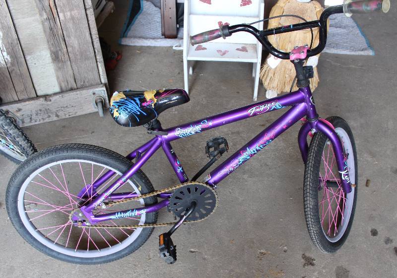 lot 9040 image: Purple Kent Bicycle - Street Style 20