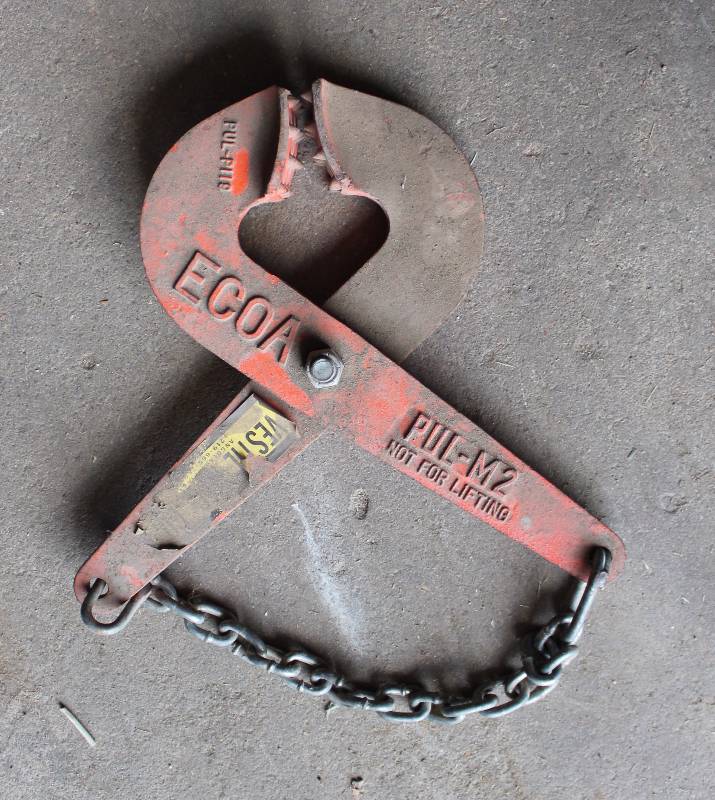 lot 9065 image: Pallet Puller - ECOA - PUL-M2