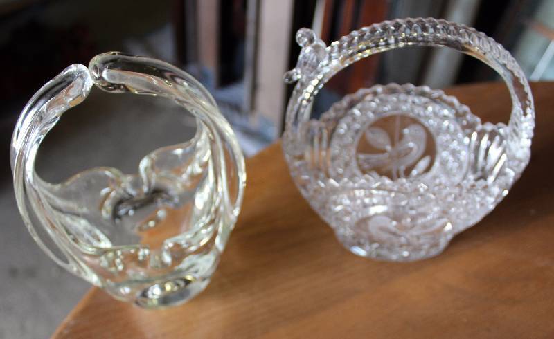 lot 9072 image: Lot of 2 - Glass Baskets - 1 w birds (CUTE) and 1 Heavy Crystal