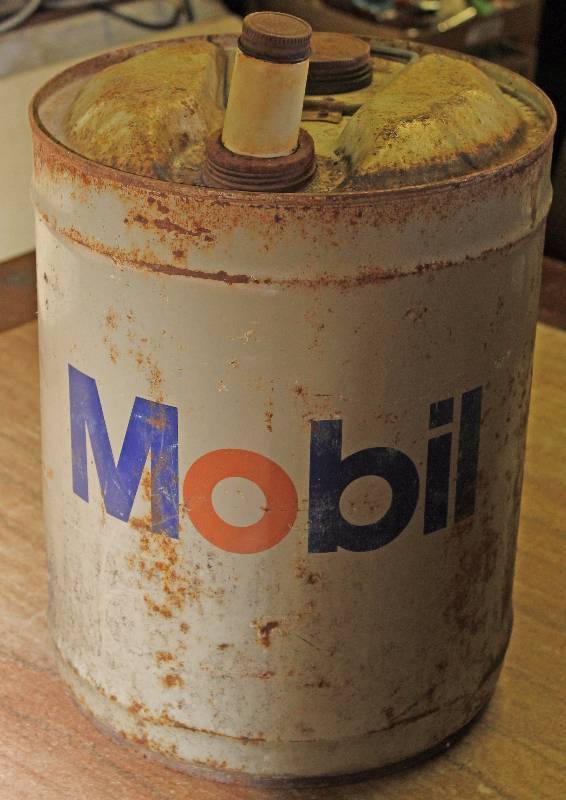 lot 9087 image: Vintage Mobile Oil Can - Unknown Contents
