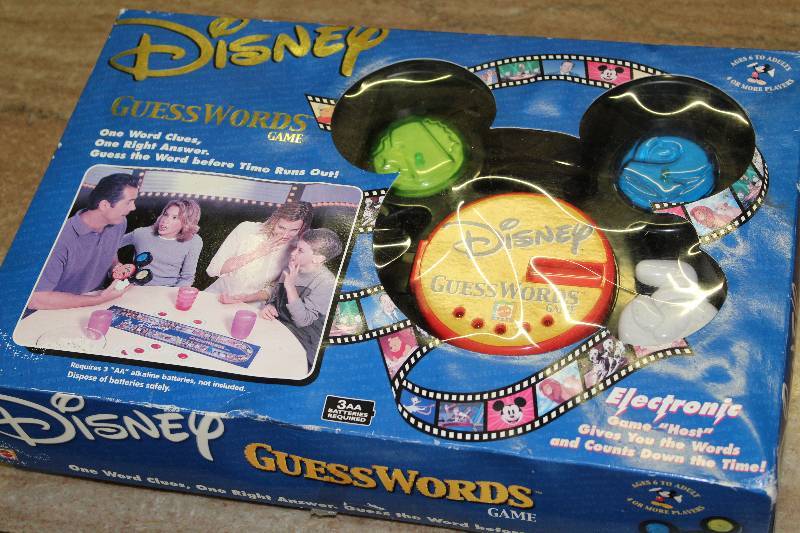 lot 9095 image: Disney - Guesswords Game - Mickey