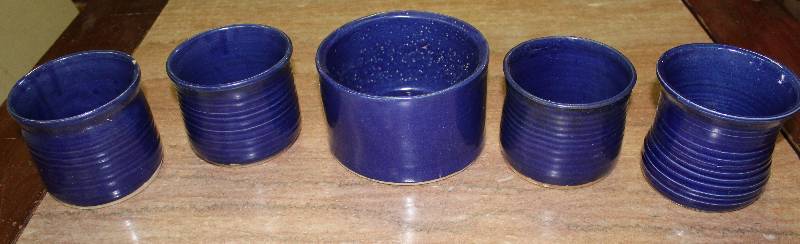 lot 9097 image: 5 pieces of stoneware