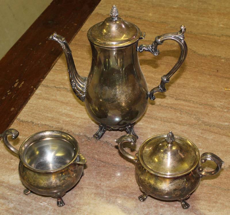 lot 9128 image: Tea Set Silver Plate - Pretty