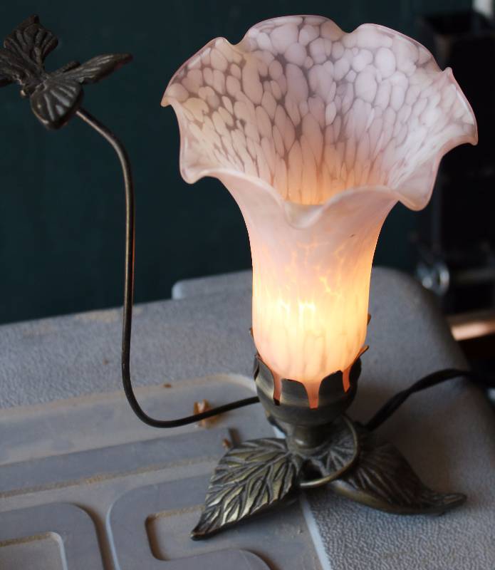 lot 9140 image: Lamp with Butterfly - Works - 8 tall