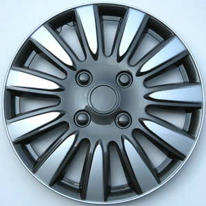lot 2661 image: Auto Drive 16-in Wheel Cover KT995-16SL