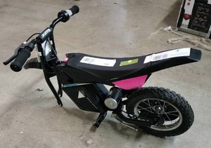 lot 3679 image: Razor Mini Bike (Missing Front Wheel)