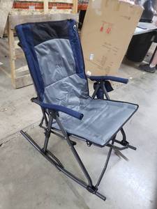 lot 2677 image: Fold Out Rocking Camping Chair, Dark Blue