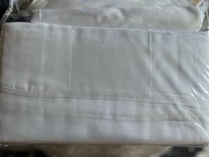 lot 30036 image: WHITE KING SHEET SET