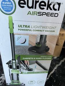 lot 30044 image: EUREKA AIRSPEED LIGHT WEIGHT VACUUM