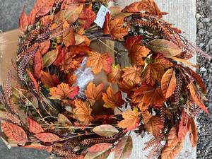 lot 30047 image: Fall Wreath