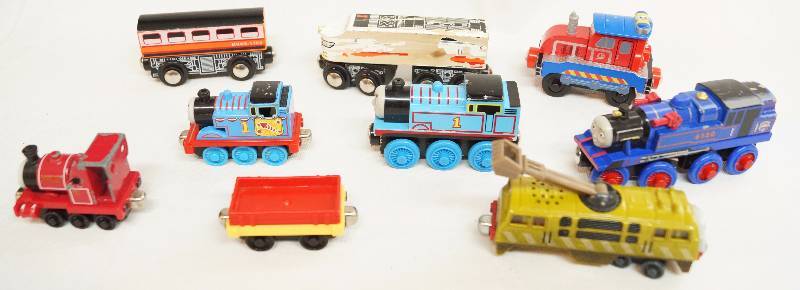 lot 4107 image: Lot of 9 - Toy Trains - Thomas and Friends and more Magnetic Connect - Fun to play with