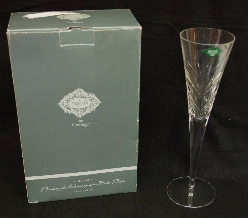 lot 4109 image: Lot of 1 GODINGER - Pineapple Champagne Flute - NEW IN THE ORIGINAL BOX BEAUTIFUL Theres only one �