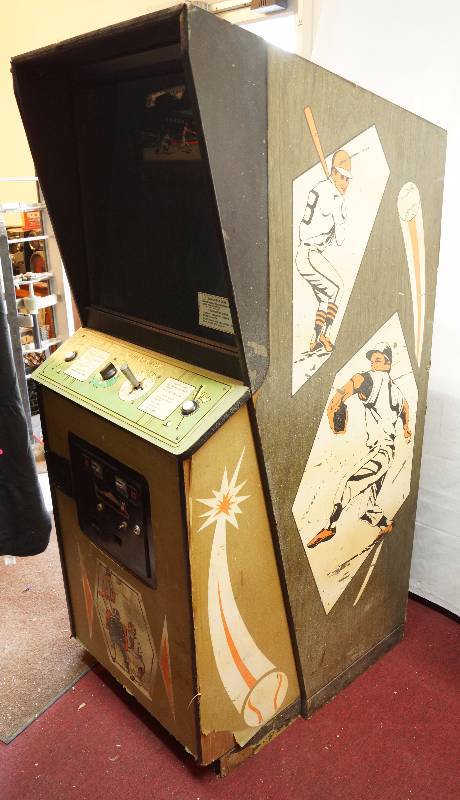 lot 4133 image: VINTAGE - Coin Operated Midways Tornado BASEBALL - Arcade Machine - Powers On