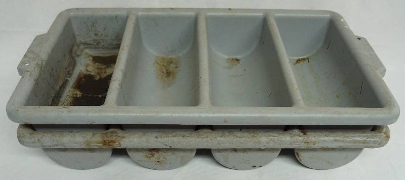 lot 4154 image: Lot of 2 Commercial Restaurant Silverware sorting trays - need cleaned but otherwise works great