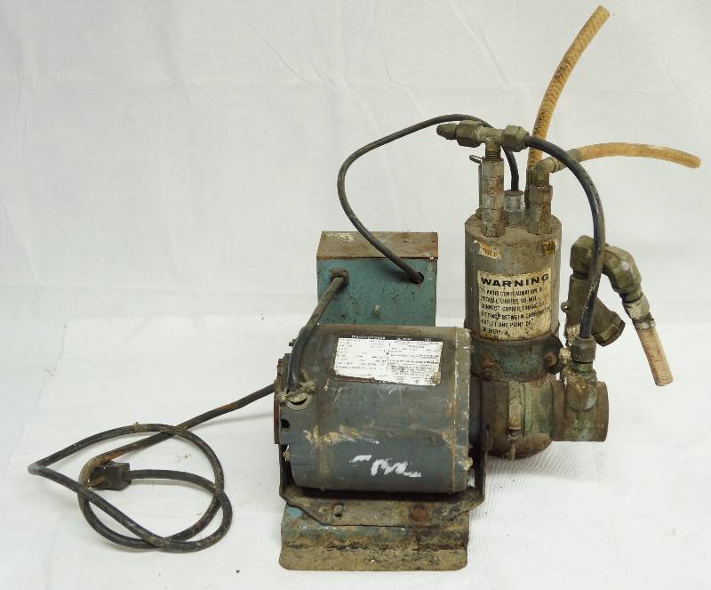 lot 4157 image: Temprite Carbonator Unit M#CB671 Style#19701