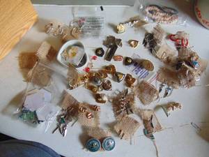 lot 4597 image: Large lot of jewelry