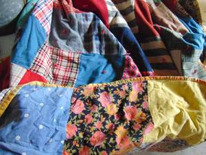 lot 4726 image: Queen size quilt
