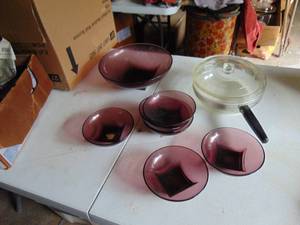 lot 4730 image: Purple glass bowls