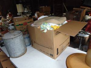 lot 4731 image: Large box of material, towels, doilies