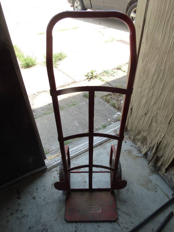 lot 2767 image: Craftsman 2 wheel dolly