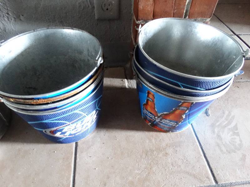 lot 2768 image: Lot of various metal beer buckets