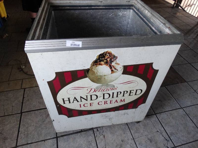 lot 2791 image: Icecream freezer
