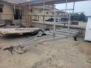 lot 1316 image: 8.5ft Ultra-Light Aluminum Kayak Trailer