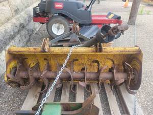 lot 1320 image: 50in John Deere Tractor Attachment