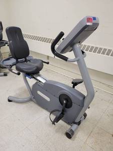 lot 1336 image: Precor 846i Recumbent Bike