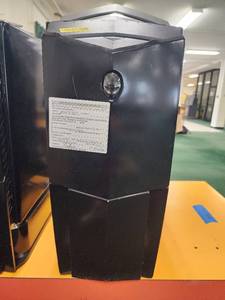 lot 12770 image: Dell W Windows 7 Home Prem OA Alienware