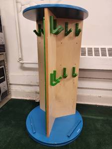 lot 12773 image: Lakeshore Childrens Coat Rack