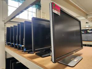 lot 12780 image: Lot of 8 Assorted Dell Monitors