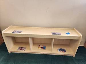 lot 12803 image: Kaplan 3 Compartment Shelf