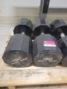 lot 1353 image: Pair of 150lb Iron Grip Rubber Coated Dumbbells