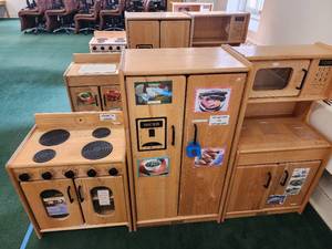 lot 12809 image: Kaplan Childrens Kitchenet