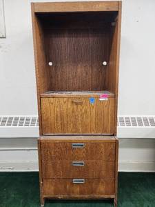 lot 12860 image: Vintage TV Cabinet by American of Martinsville