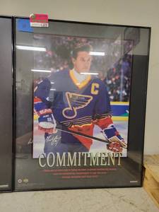 lot 1383 image: Framed Limited Edition 8604999 Committed to Excellence - Wayne Gretzky The Great One&nbsp
