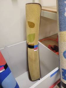 lot 1425 image: 6ft Childrens Rug
